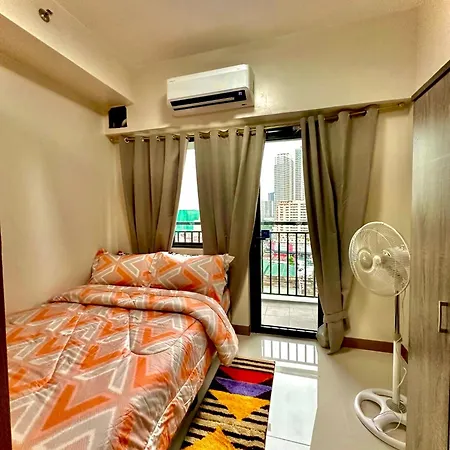 Cozy Home Stay At Red Residences Makati 17